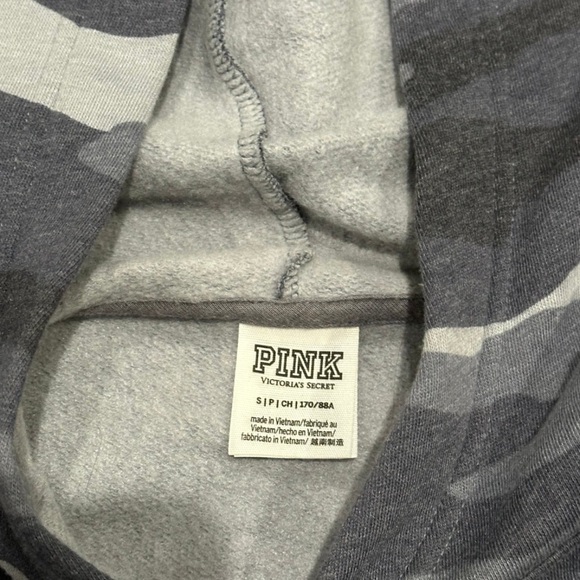 PINK Oversized cropped hoodie camo blue small
Lightweight hoodie - Picture 6 of 6